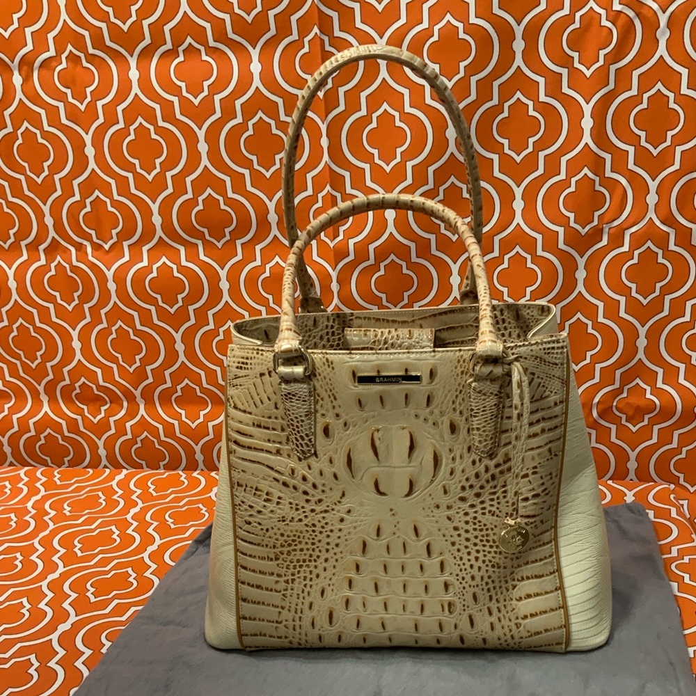 Brahmin- Neutral Handbag - with dustbag